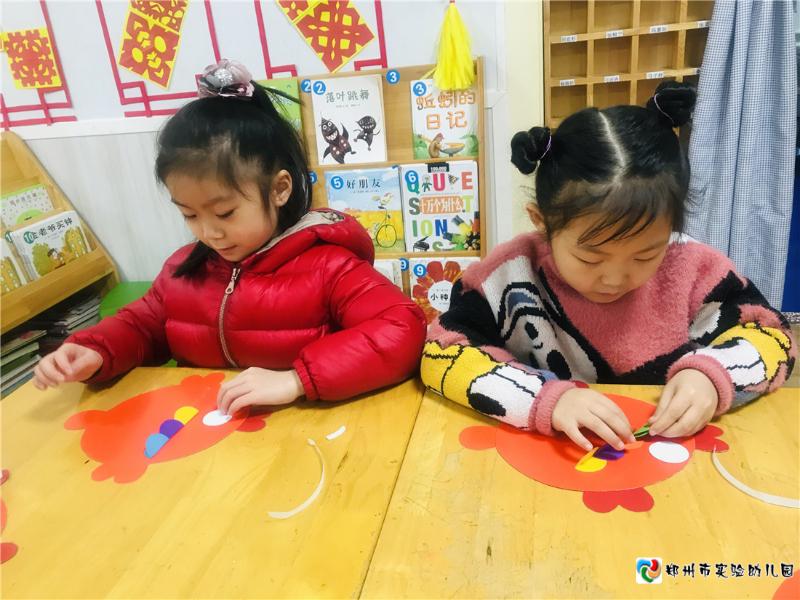 2.小朋友自己动手制作小鱼.jpg