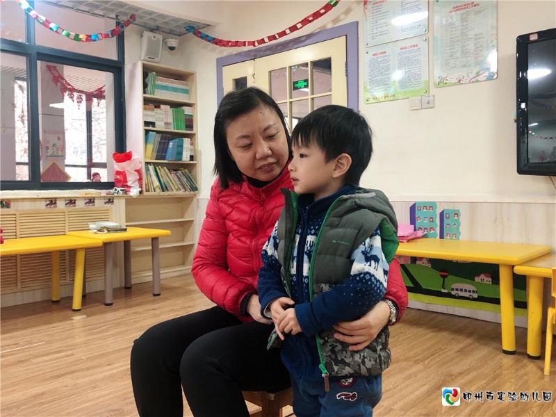 2 孩子们分享自己知道的安全常识.jpg